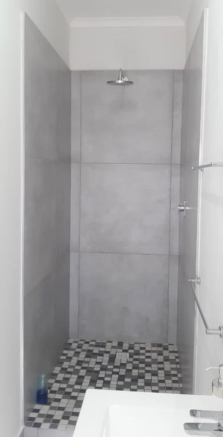 Pro Moni'S Guesthouse Мюзенберг Екстериор снимка