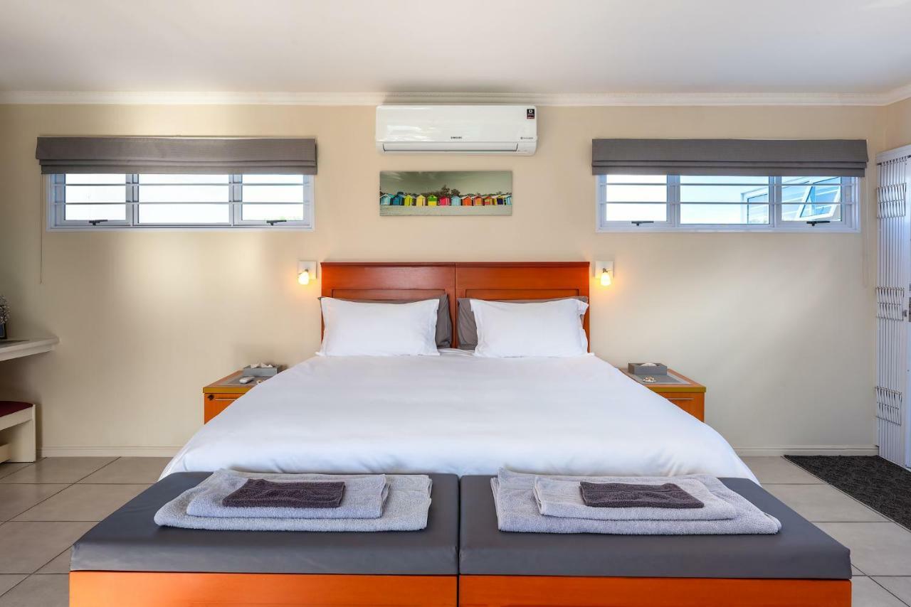 Pro Moni'S Guesthouse Мюзенберг Екстериор снимка